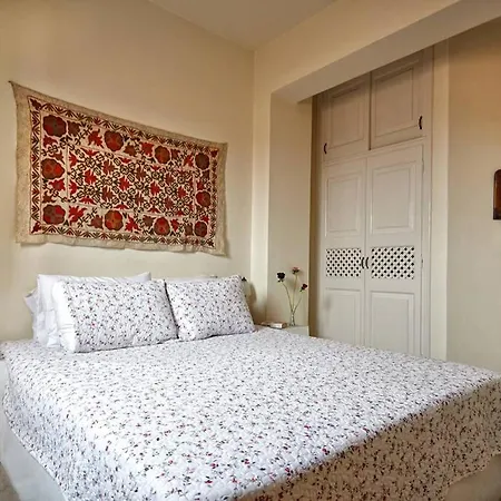 Summer House In Santorini Holiday home *