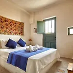 בית נופש Summer House In Santorini Foinikiá