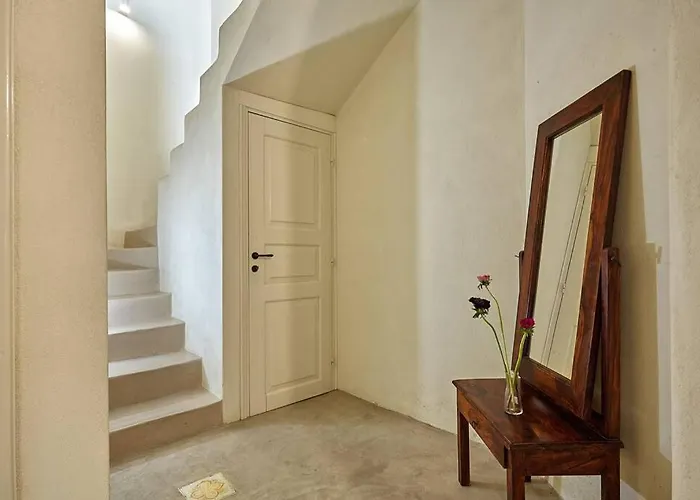 Semesterbostad Summer House In Santorini Foinikiá